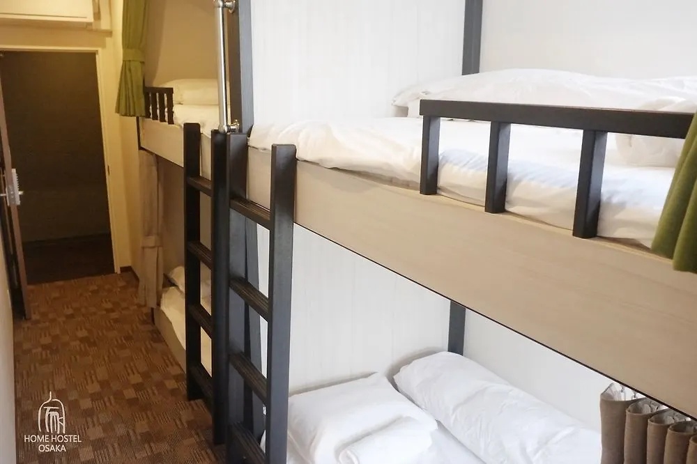 Home Hostel Ósaka